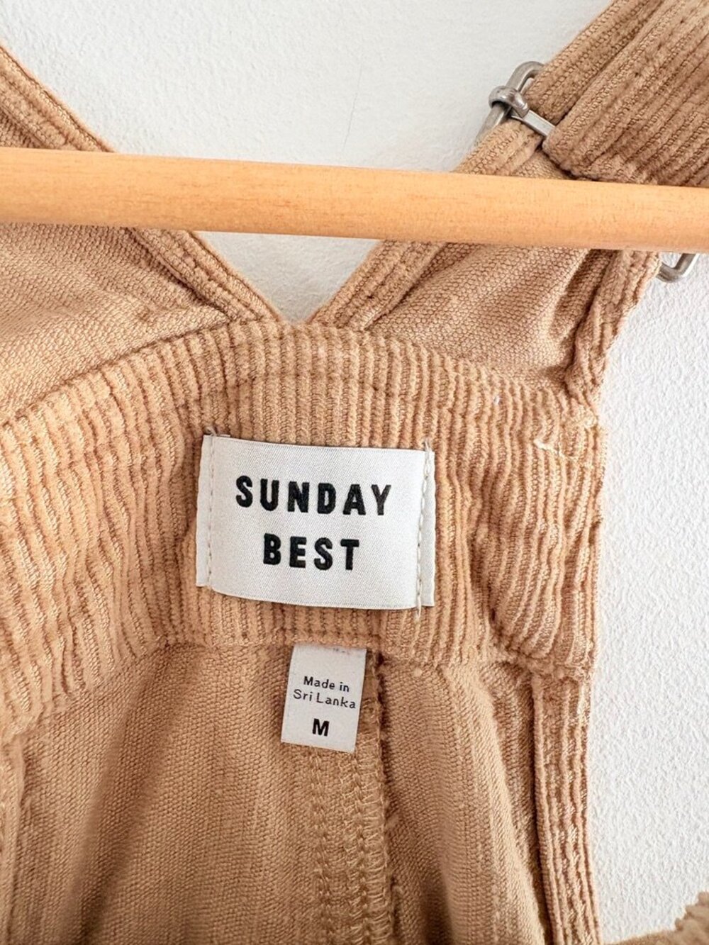 Aritzia Sunday Best Overheard Corduroy Overalls Camel Tan Size Medium - Picture 4 of 5